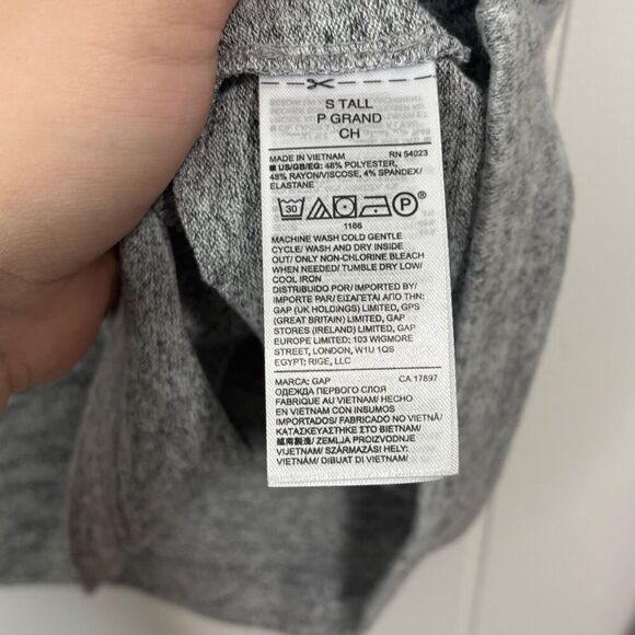 Gap Light Gray Soft Mock Neck Sweater NWT Small Tall - Picture 4 of 5